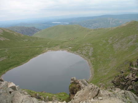 03 - Red Tarn from the Scramble.jpg