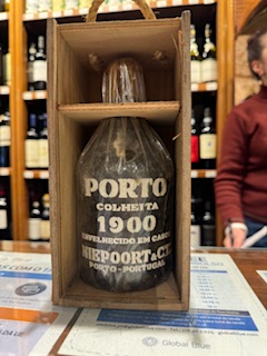 Niepoort 1900 still in its cellophane wrapper