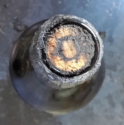 QdEV43_cork.jpg