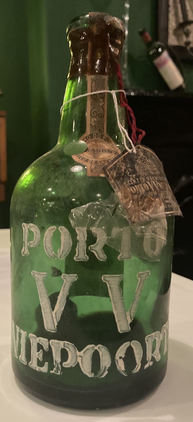 Pote bottle shape